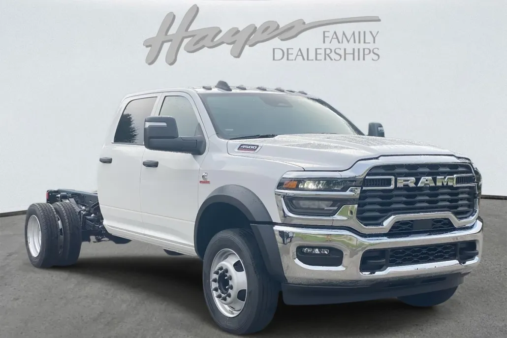 2025 Ram 4500 Tradesman photo 1