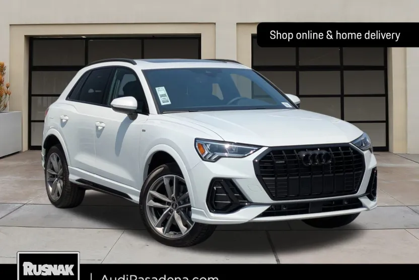 2025 Audi Q3 45 TFSI S line Premium photo 1