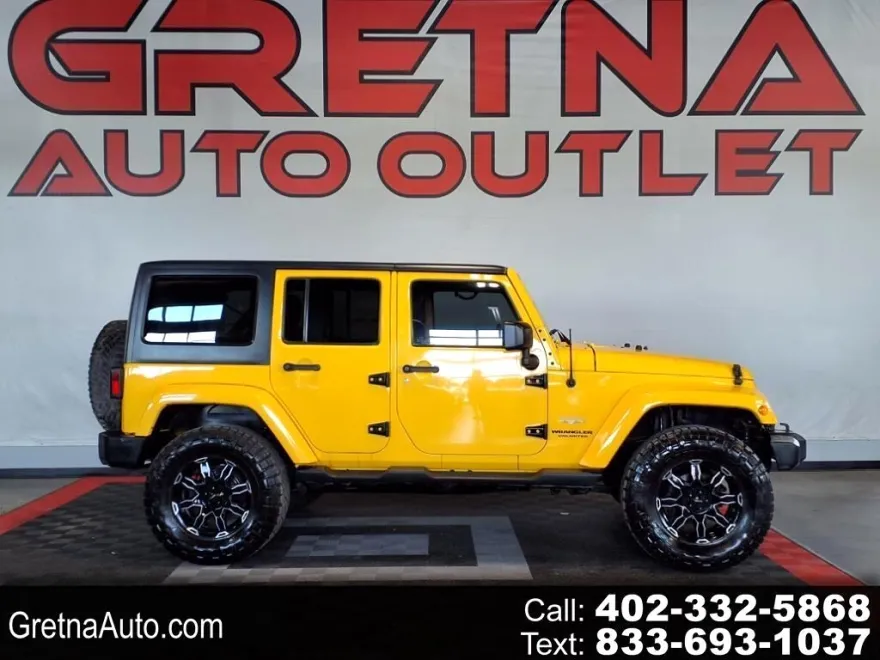 2015 Jeep Wrangler Unlimited Sahara photo 1