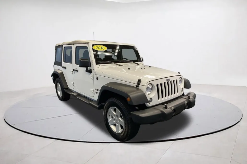 2016 Jeep Wrangler Unlimited Sport photo 1