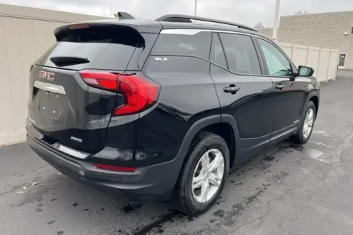 2021 Gmc Terrain SLE photo 3