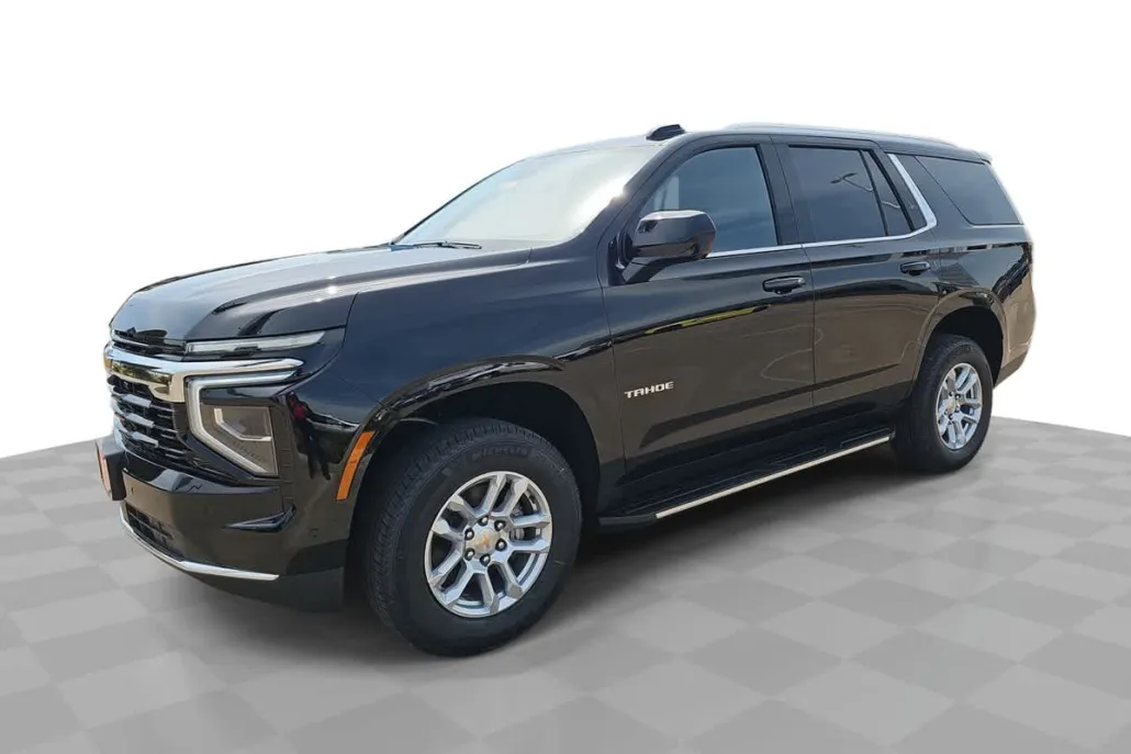 2025 Chevrolet Tahoe LS photo 1