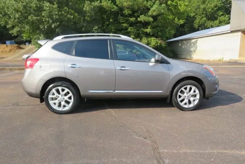 2012 Nissan Rogue SV SL photo 1