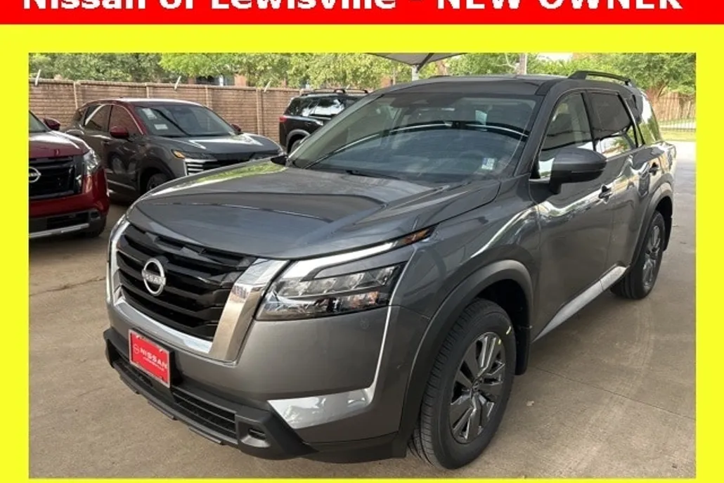 2025 Nissan Pathfinder SV photo 1