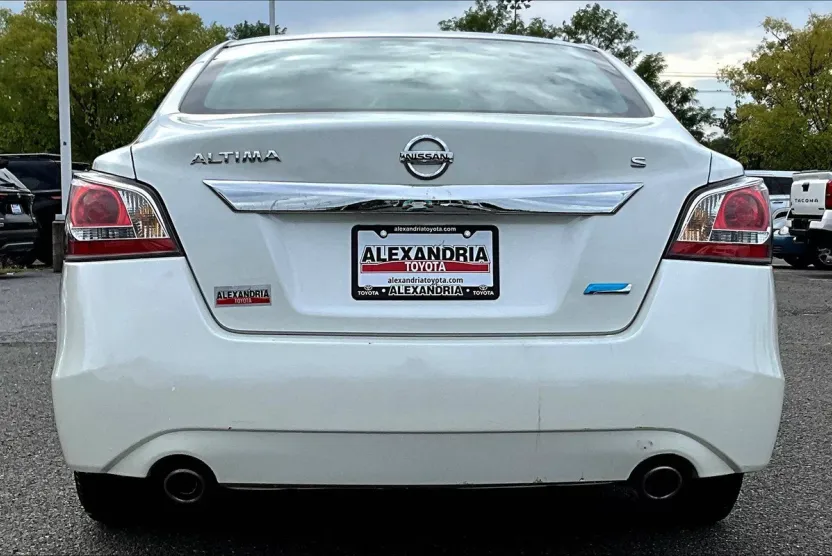 2014 Nissan Altima 2.5 S photo 1