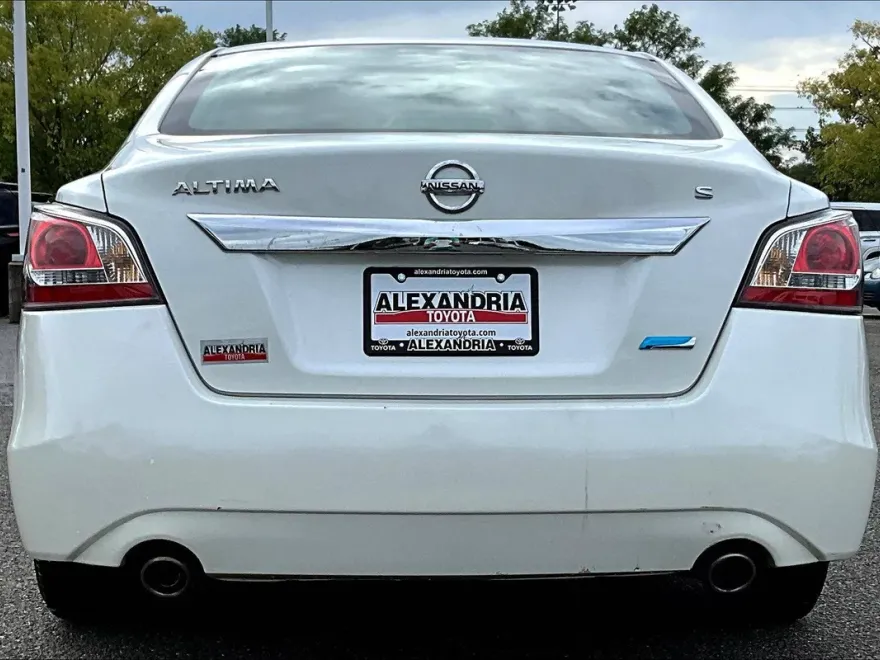 2014 Nissan Altima 2.5 S photo 1