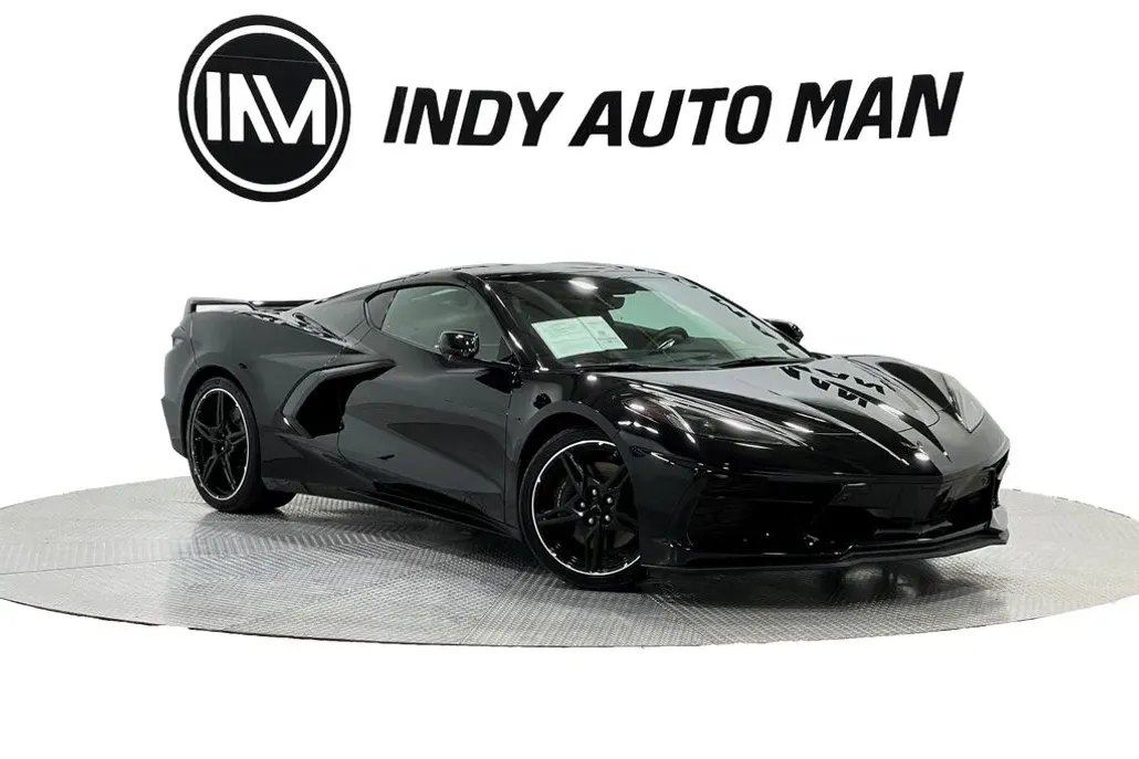 2020 Chevrolet Corvette Stingray 2LT photo 1
