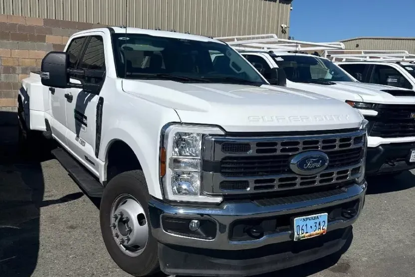 2024 Ford F-350 photo 1