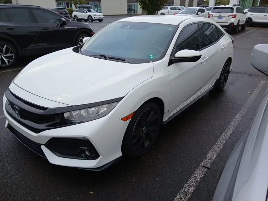 2019 Honda Civic Sport Hatchback photo 1