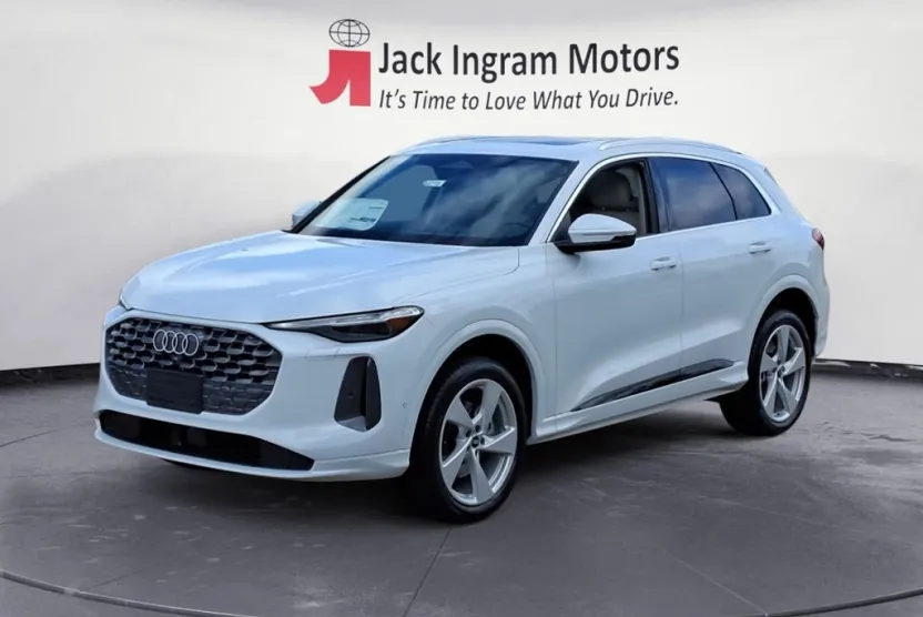 2025 Audi Q5 Premium Plus photo 1
