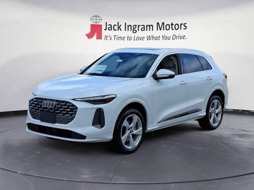 2025 Audi Q5 Premium Plus photo 1