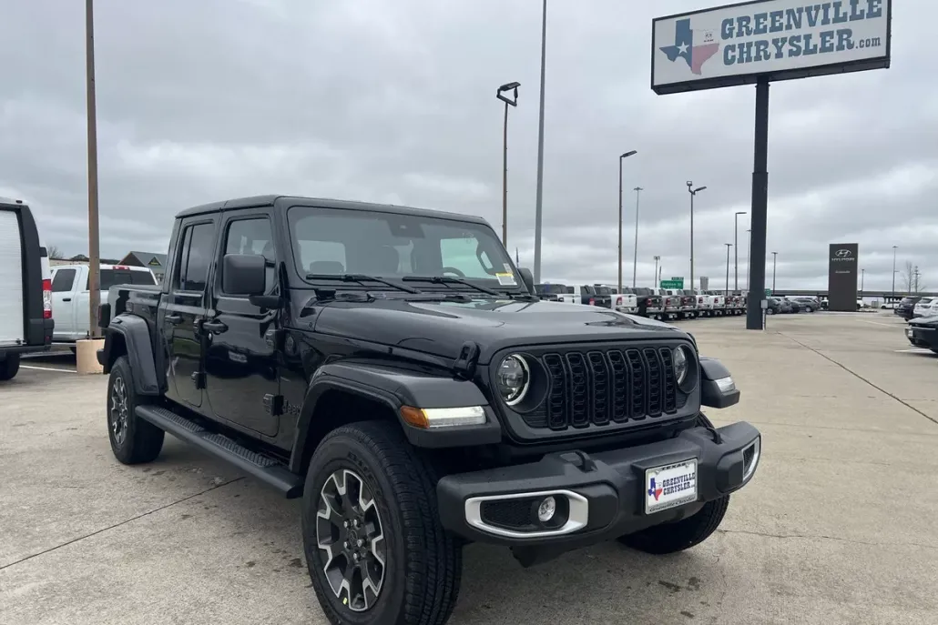 2025 Jeep Gladiator Sport S photo 1