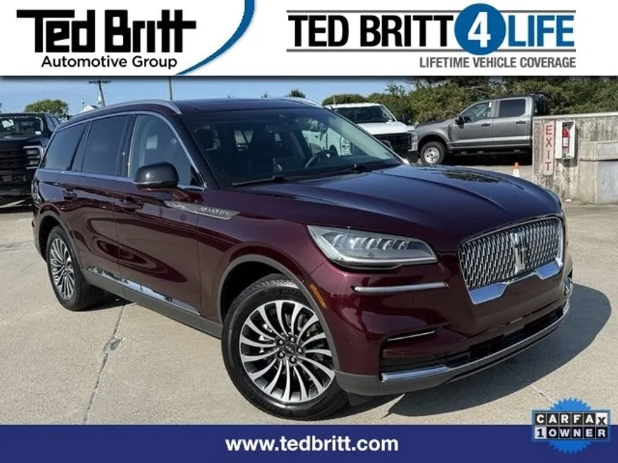 2022 Lincoln Aviator Standard photo 1