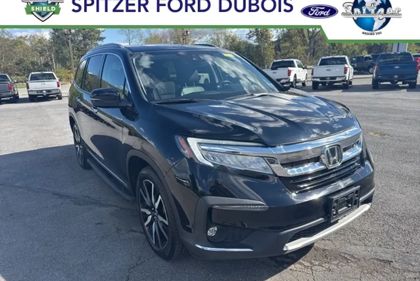 2022 Honda Pilot Touring photo 1