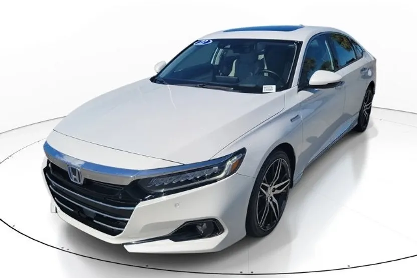 2022 Honda Accord Hybrid Touring photo 1