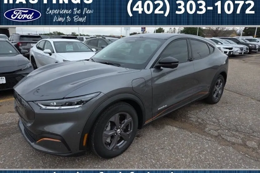 2023 Ford Mustang Mach-E Select photo 1