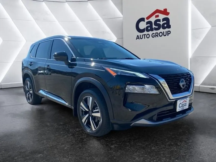 2023 Nissan Rogue SL photo 1