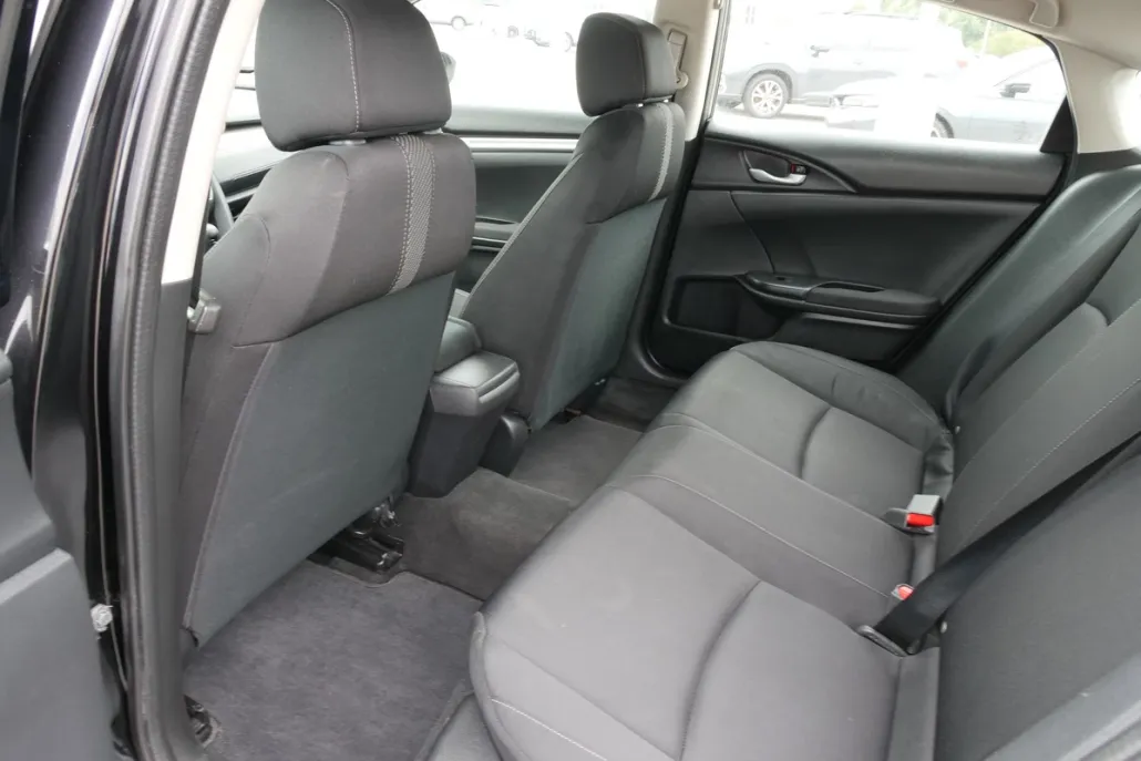 2018 Honda Civic LX photo 1
