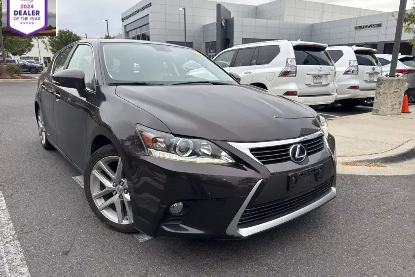 2015 Lexus CT 200h photo 1