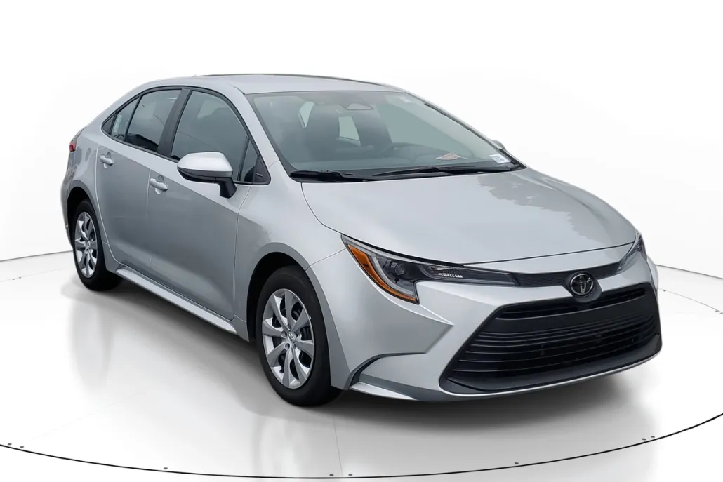2024 Toyota Corolla LE photo 1