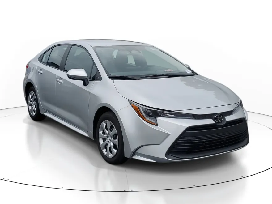 2024 Toyota Corolla LE photo 1