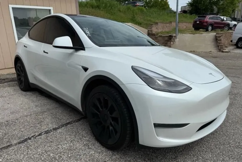 2020 Tesla Model Y Long Range photo 1