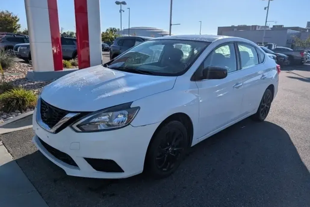 2018 Nissan Sentra S photo 1