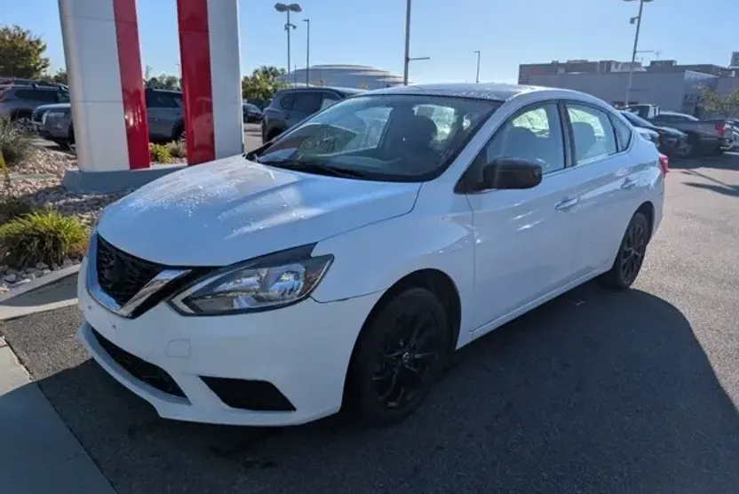 2018 Nissan Sentra S photo 1