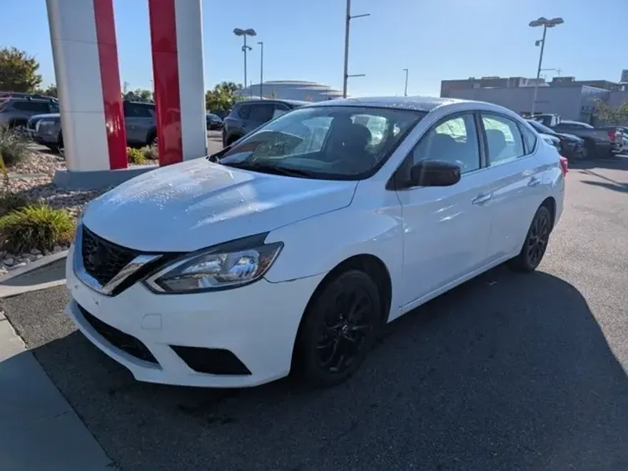 2018 Nissan Sentra S photo 1