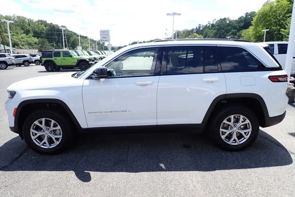 2022 Jeep Grand Cherokee Limited photo 1