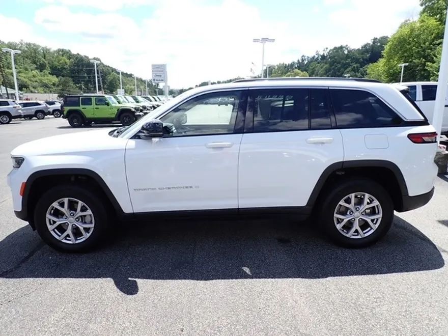 2022 Jeep Grand Cherokee Limited photo 1