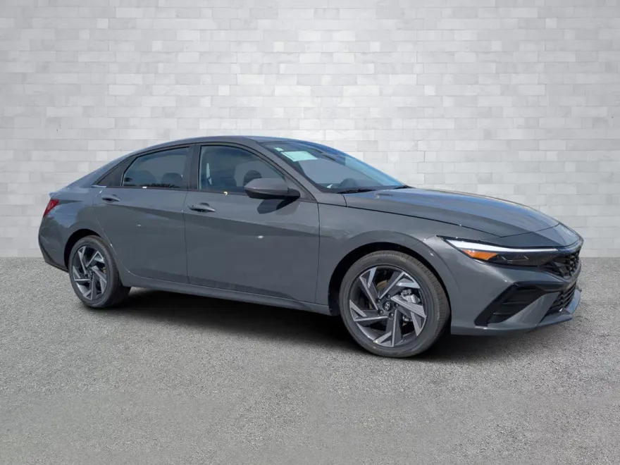 2025 Hyundai Elantra Hybrid Limited photo 1