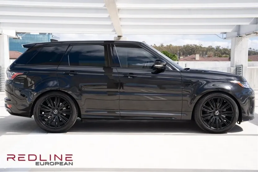 2021 Land Rover Range Rover Sport SVR photo 1