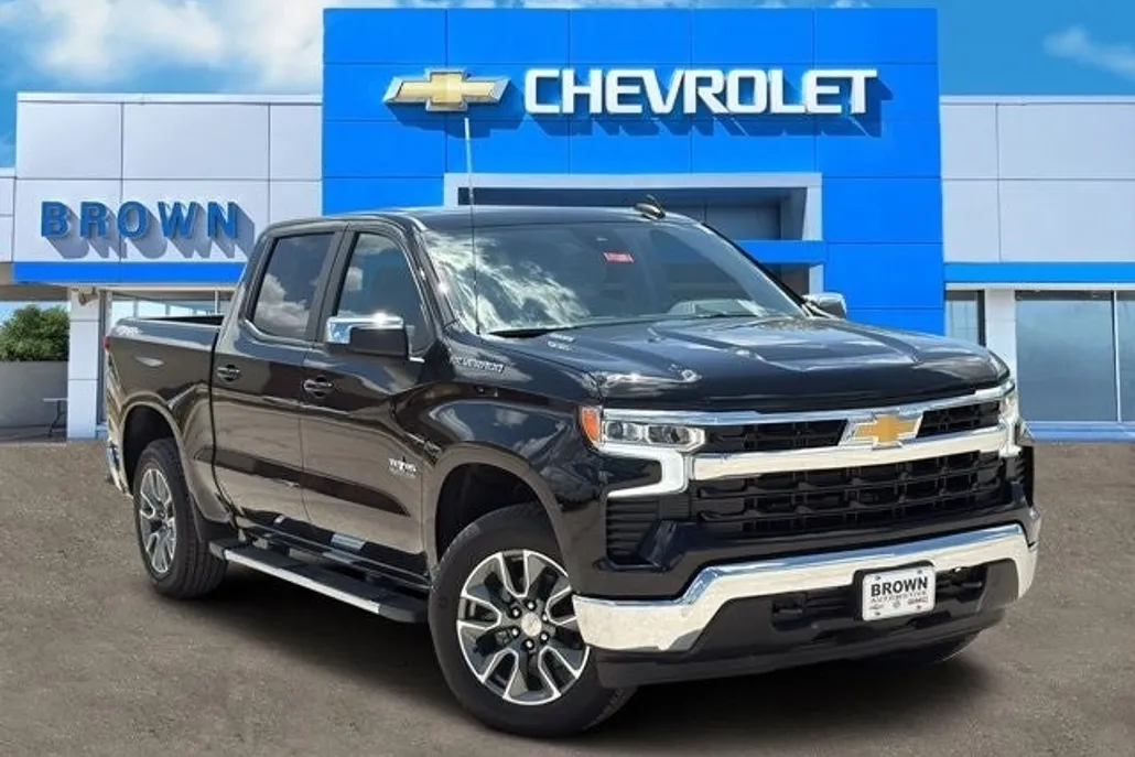 2026 Chevrolet Silverado LT photo 1