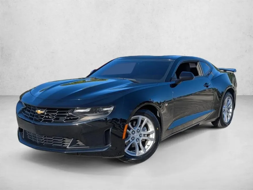 2022 Chevrolet Camaro 1LS photo 1