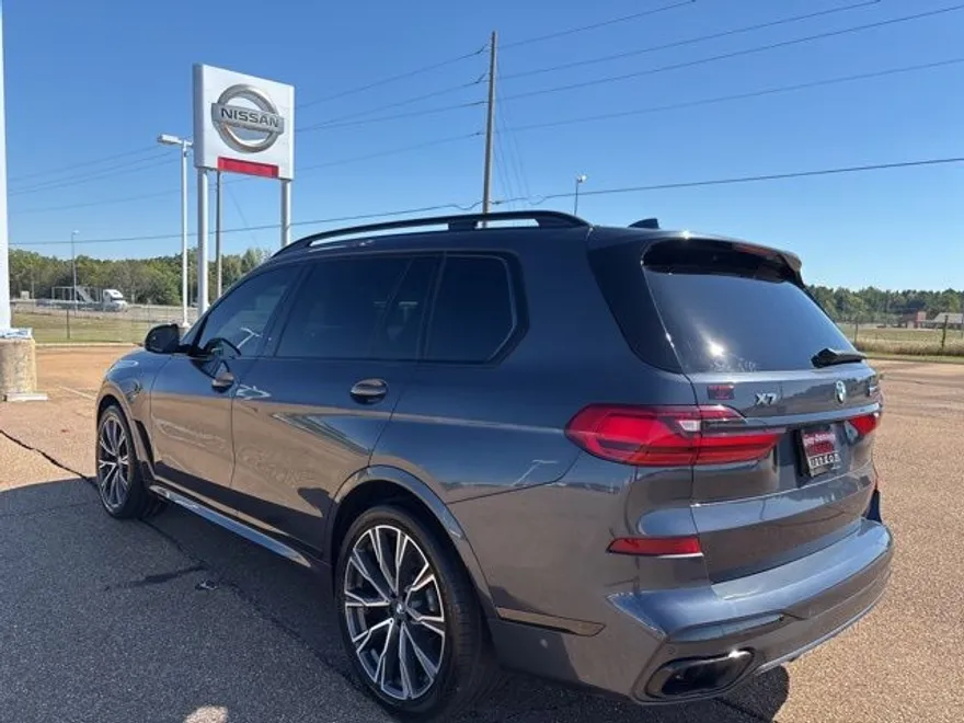 2020 Bmw X7 M50i photo 1