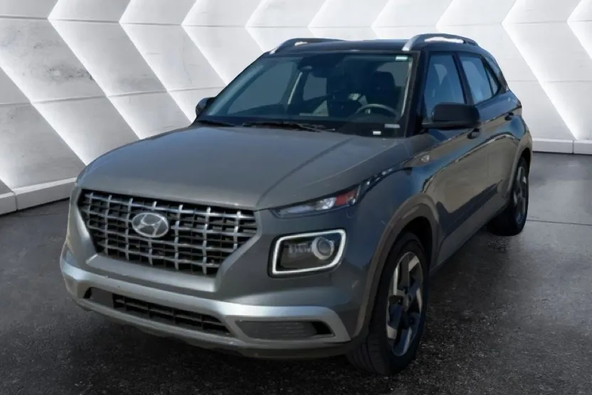2025 Hyundai Venue Limited photo 1