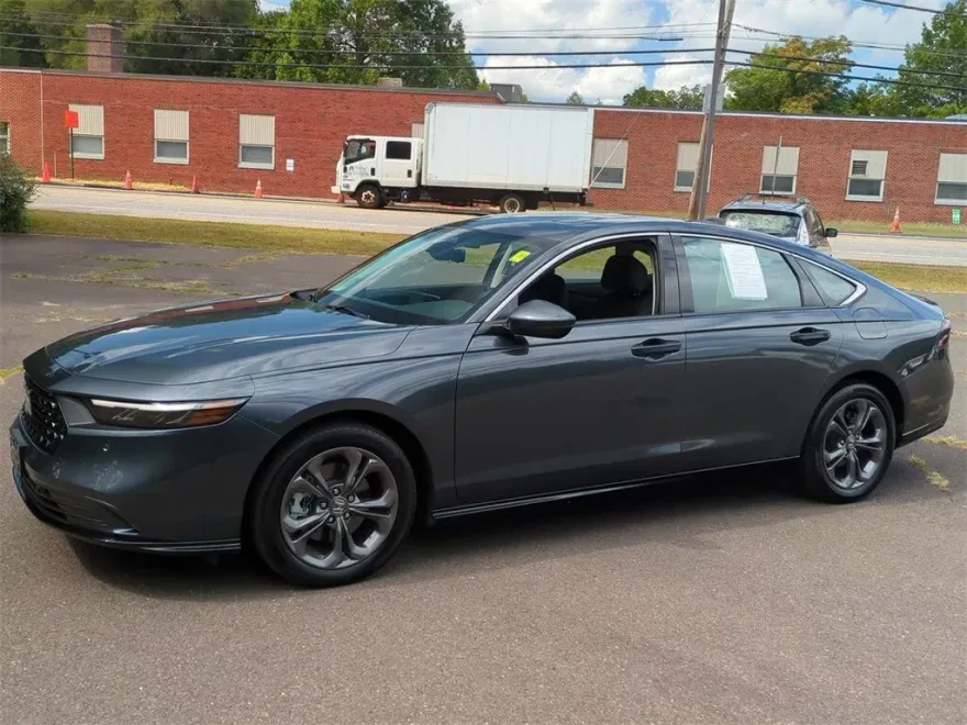2023 Honda Accord Hybrid EX-L photo 1