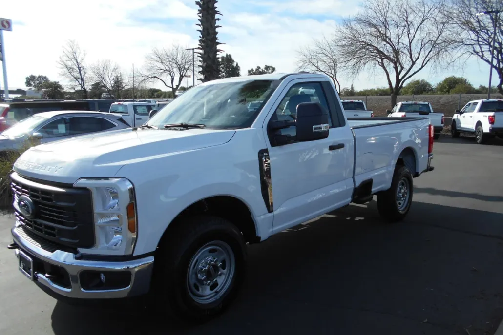 2025 Ford F-250 XL photo 1