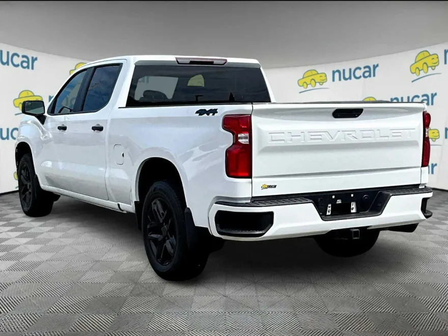 2022 Chevrolet Silverado 1500 Custom photo 1