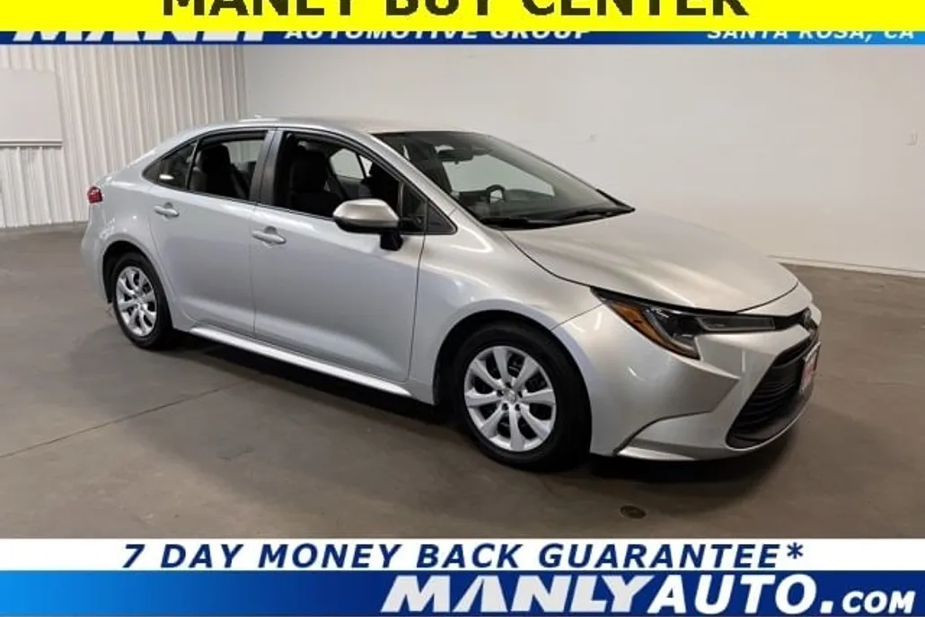 2023 Toyota Corolla LE photo 1