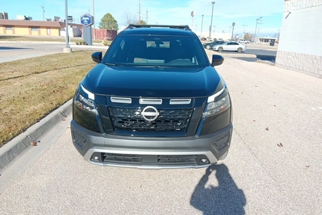 2025 Nissan Pathfinder Rock Creek photo 1