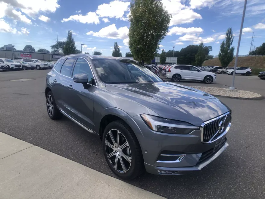 2021 Volvo XC60 T5 Inscription photo 1