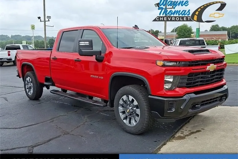 2025 Chevrolet Silverado 2500HD Custom photo 1