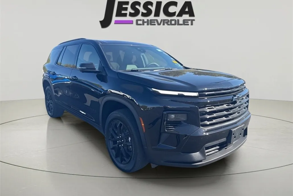 2025 Chevrolet Traverse 2LT photo 1