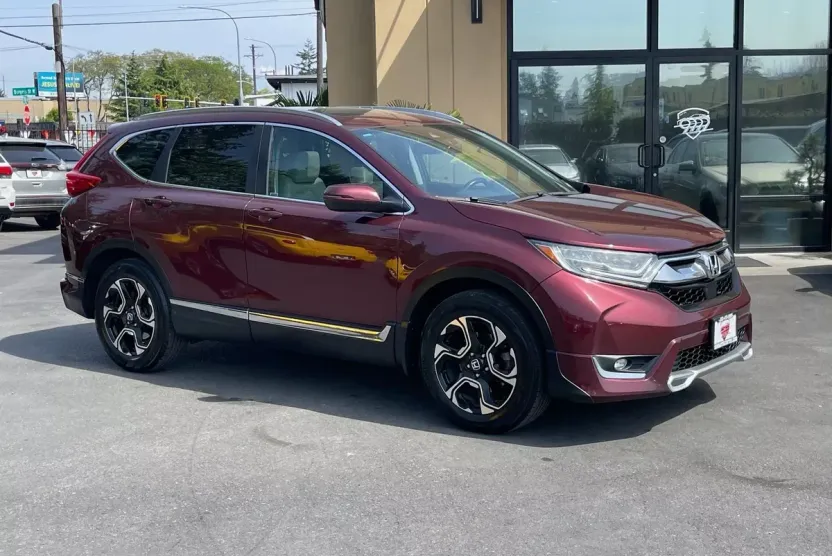 2017 Honda CR-V Touring photo 1