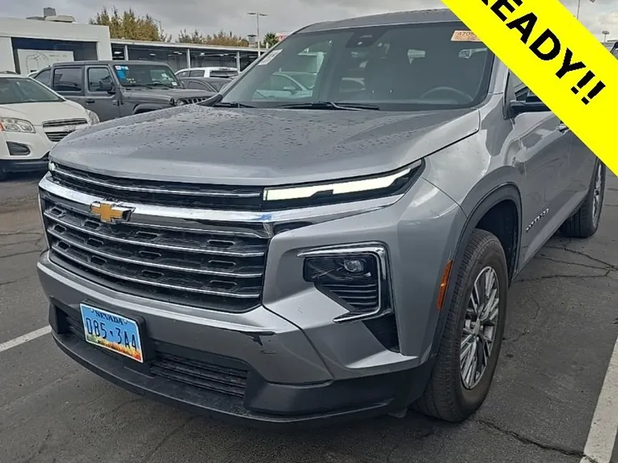 2024 Chevrolet Traverse 1LT photo 1