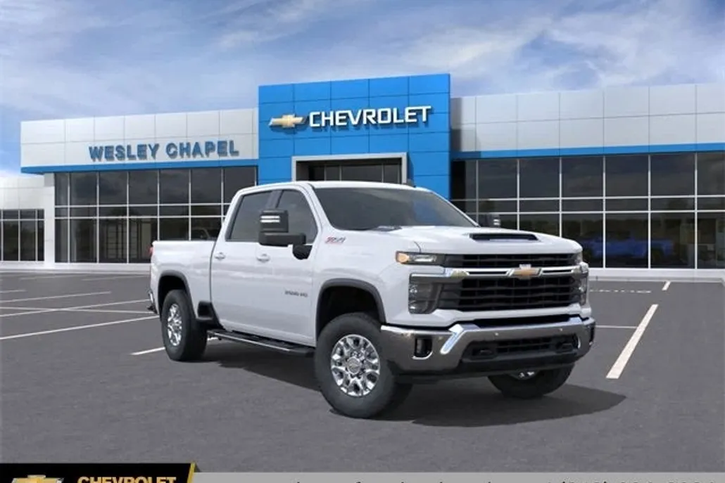 2025 Chevrolet Silverado 2500HD LT photo 1