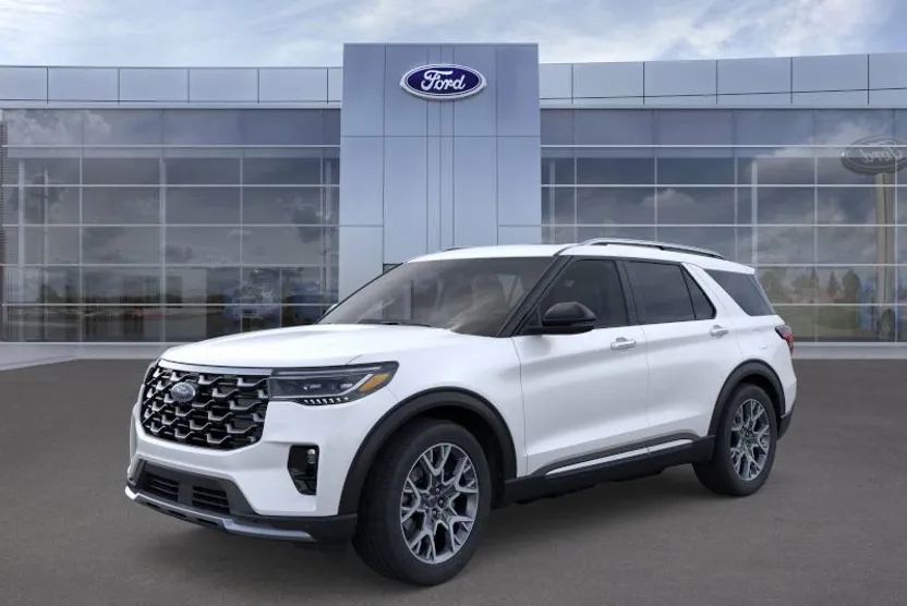 2025 Ford Explorer Platinum photo 1