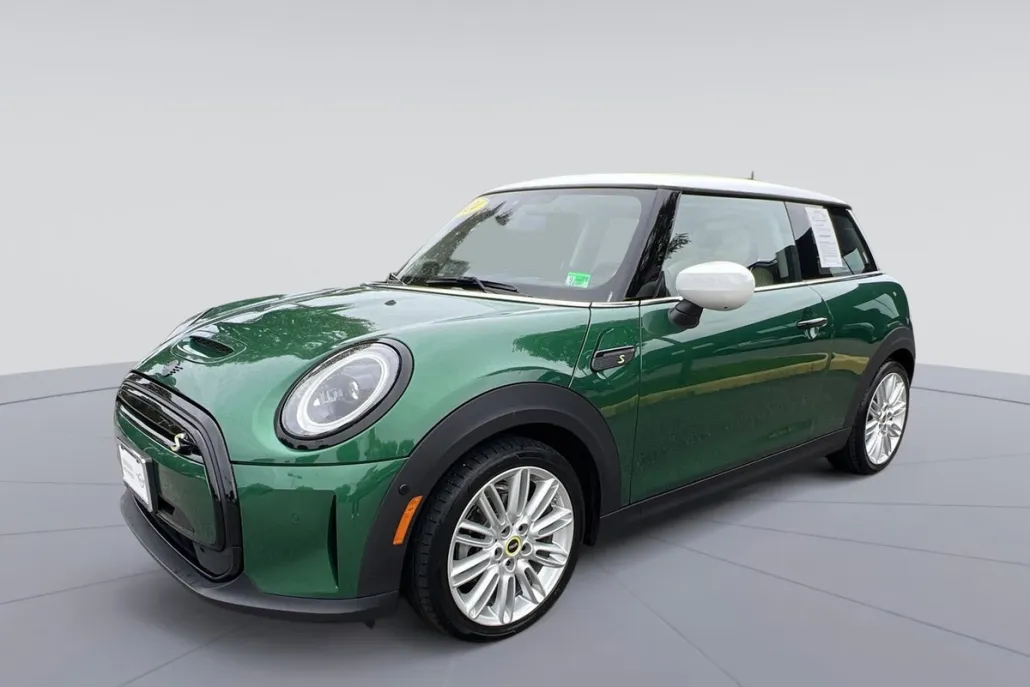 2024 Mini Cooper 2 Door Hardtop photo 1